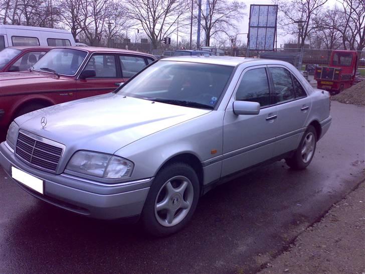 Mercedes Benz C 250 2,5 Elegance billede 2