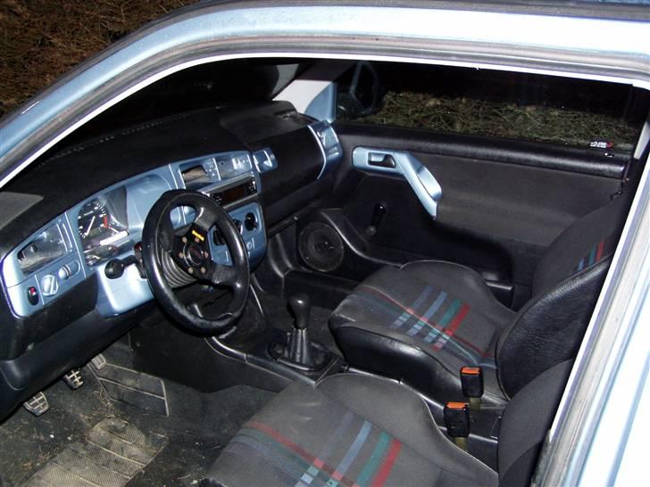 VW Solgt - ja sån ser den ud inden i. billede 9