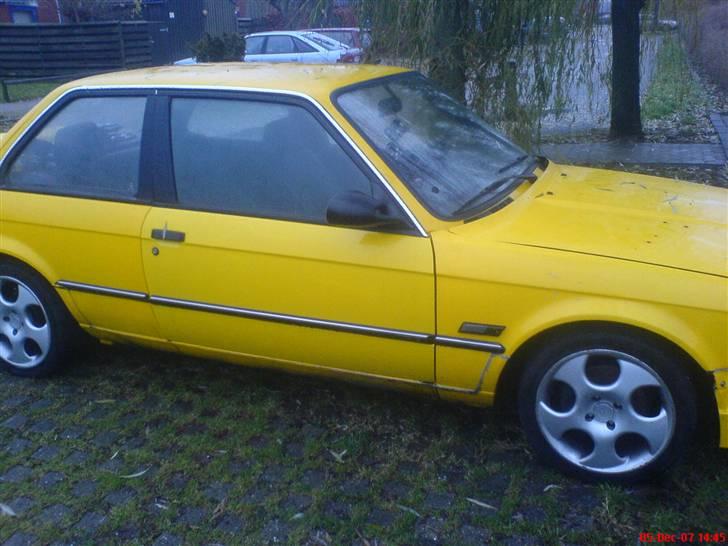 BMW 318 i Solgt billede 1