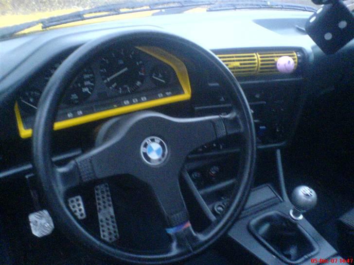 BMW 318 i Solgt billede 6