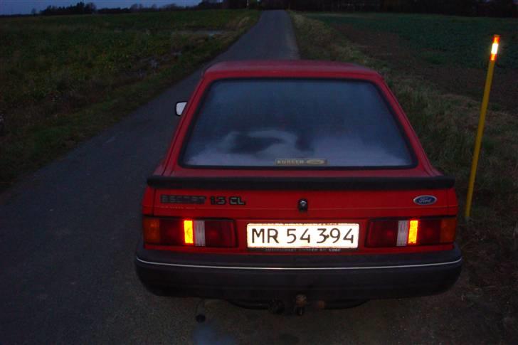 Ford Escort 1,3 cl (solgt) billede 1