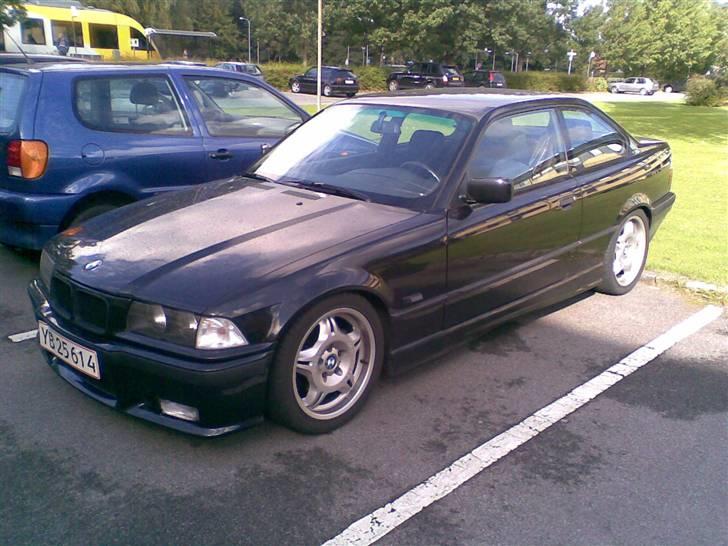 BMW 320 i Coupe SOLGT!!! :( - en dejlig solskins dag :) billede 4