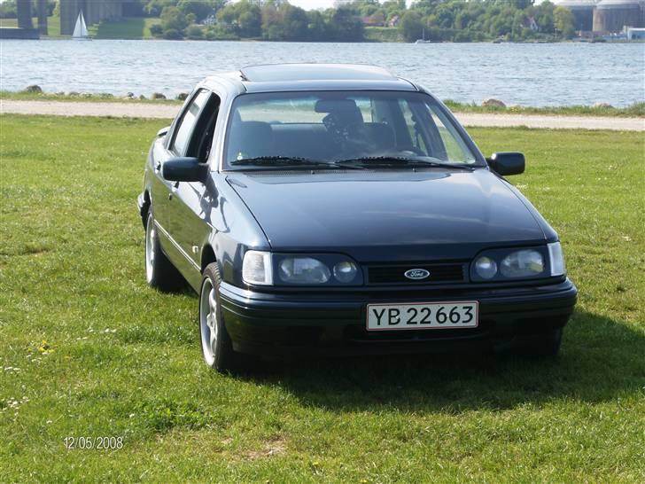 Ford .-. Sierra GT Solgt .-. billede 2