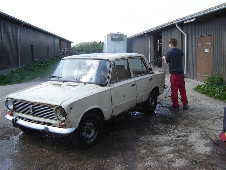 Lada 1200 - før maling. billede 17
