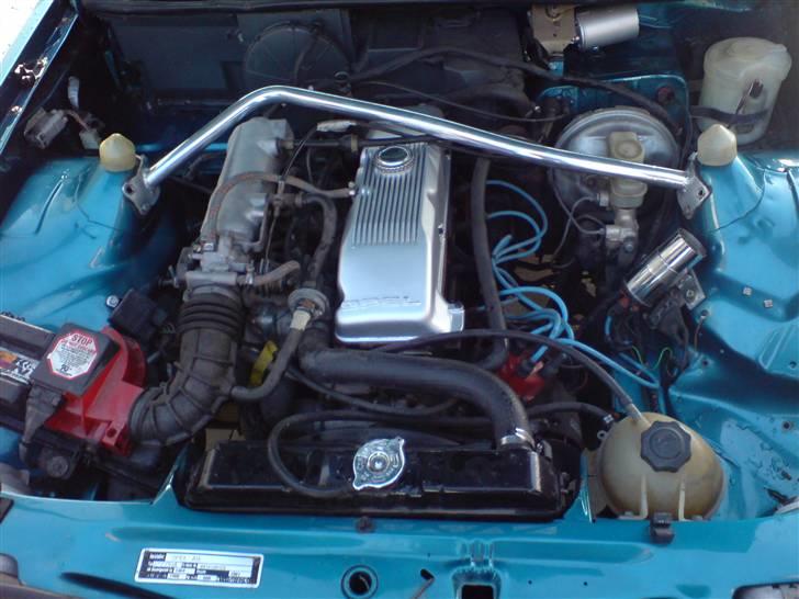 Opel Ascona B(Totalskadet) billede 8