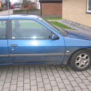 Peugeot 306