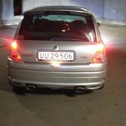 Renault Clio 2,0 16 V Sport