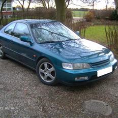 Honda Accord Coupé.  solt