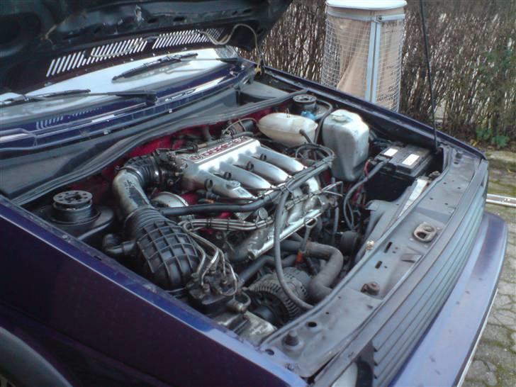 VW golf 2,0 gti 16v solgt - ikke kønt, men motoren bliver renoveret når den kommer ud  billede 7