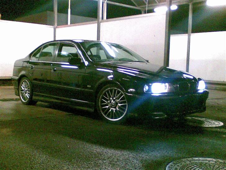 BMW 523i billede 2
