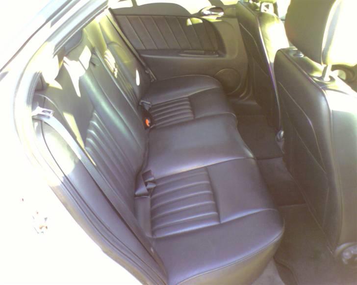 Alfa Romeo 156 - Interiør bilder er lavet inden den nye rudetoning. billede 7