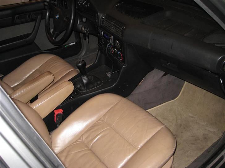 BMW E34 530i SOLGT billede 7