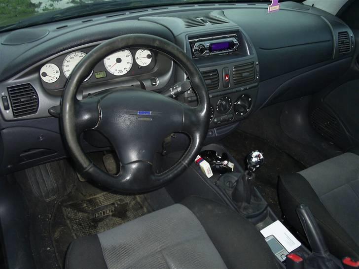 Fiat Bravo SOLGT! - indvendig fra føresiden. pæn og velholdt billede 3