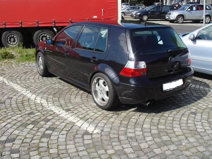 VW Golf GTI Turbo Highline - De fede baglygter. billede 3