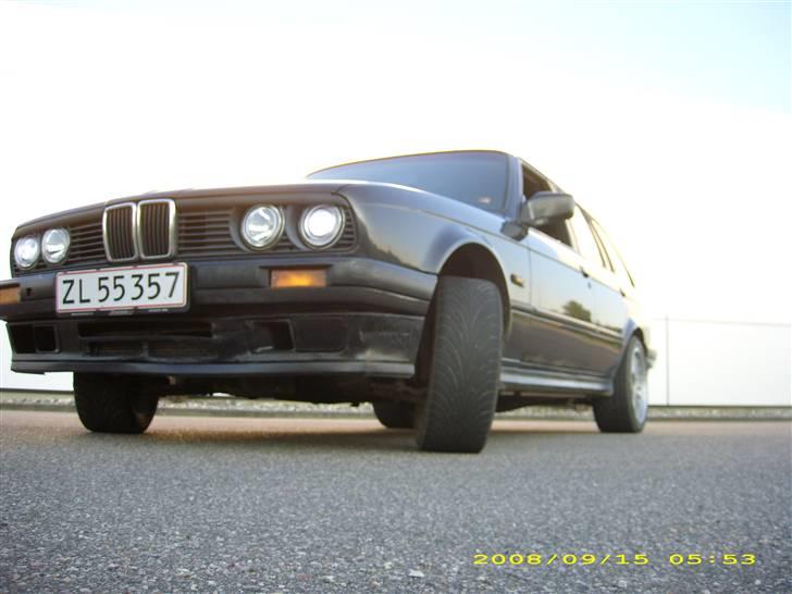 BMW 324 TD E30 touring Død billede 1