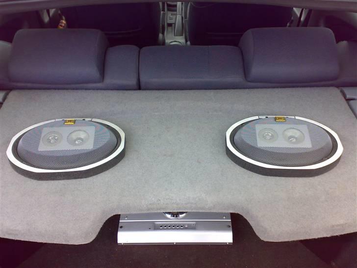 Fiat Bravo HGT 2,0 20v - Solgt - Byskovs JBL 6x9 baghøjtalere, han kan godt glemme alt om at få dem igen ;) billede 7