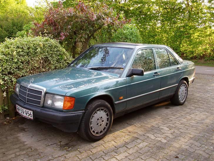 Mercedes Benz 190 E (SOLGT) billede 1