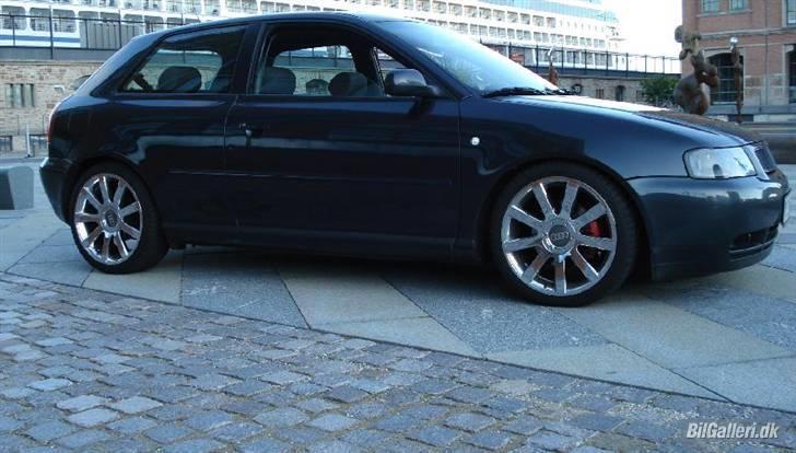 Audi A3 1,8 20VTurbo SOLGT billede 1