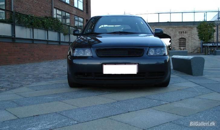 Audi A3 1,8 20VTurbo SOLGT billede 2