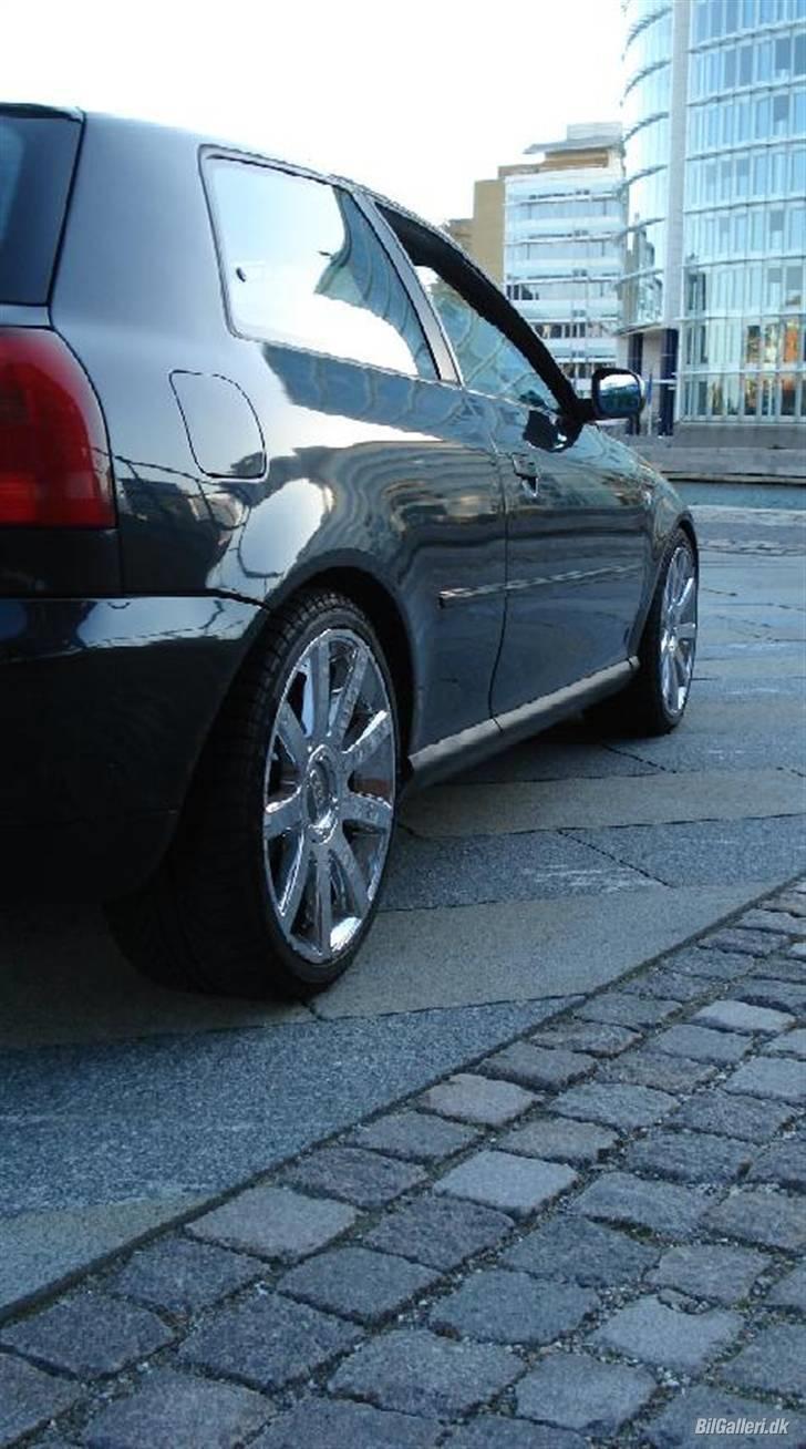 Audi A3 1,8 20VTurbo SOLGT billede 4