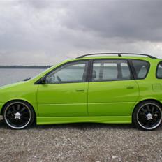 Toyota Sportsvan SOLGT