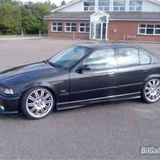 BMW 320i E36 ***SOLGT***