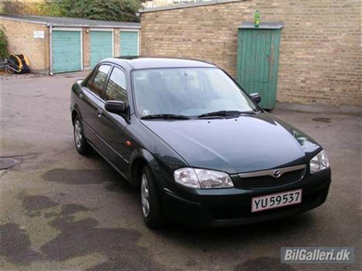 Mazda 323  billede 1