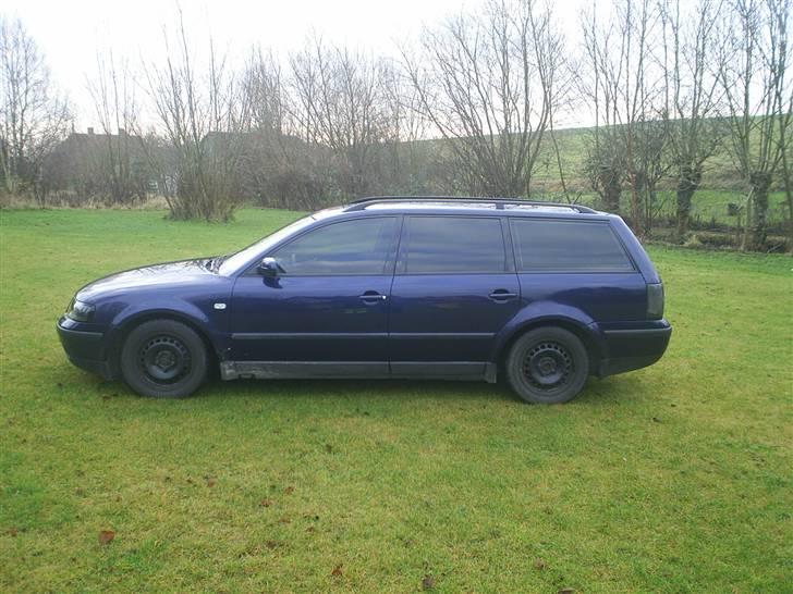 VW Passat 1.8 20v   SOLGT - Med vintersutter billede 3