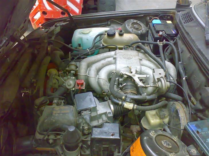 BMW 323i E30 billede 15