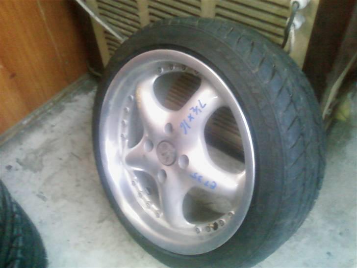 Ford sierra doch (SOLGT)  - 16" inden maling billede 9