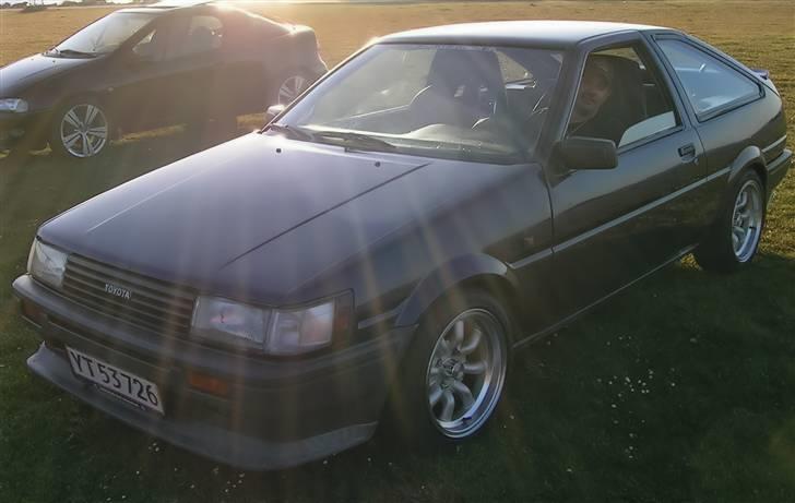 Toyota ae 86 - min ae86 billede 1