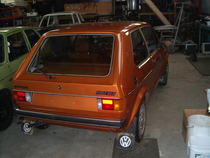 VW Golf 1 GLS *Orginalen* - Den fede guld farve. billede 2