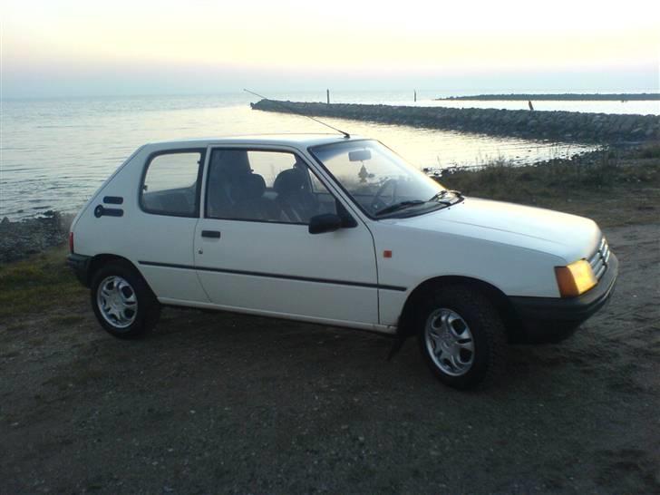 Peugeot 205 R.I.P (Brændte) billede 3
