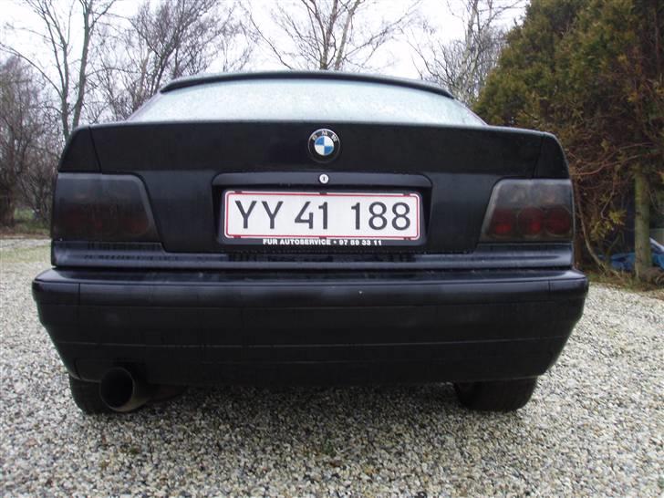 BMW 318i - Solgt billede 19