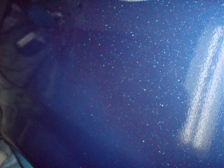 Ford fiesta 1,8 16v SLOGT - Farven hedder flip-flop blå med omega glimmer... Den er flot ikk? skal bare helst ses i solskin, så man rigtig kan se effekten:-) billede 6