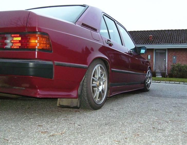 Mercedes Benz  190 D 2,5 (totalskadet) billede 7