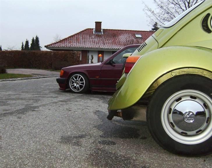 Mercedes Benz  190 D 2,5 (totalskadet) - Den sniger sig frem som en MERCER...!!! billede 11