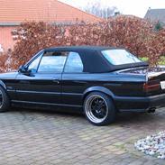 BMW 325 i cabriolet   solgt