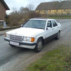 Mercedes Benz 190E 2.0 