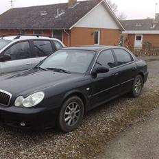 Hyundai sonata 2,0 gtx execustive