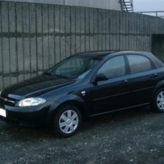 Chevrolet lacetti 1,6 c/c. SOLGT..