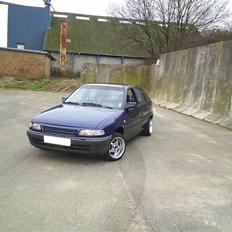 Opel Astra 1,6i (solgt)