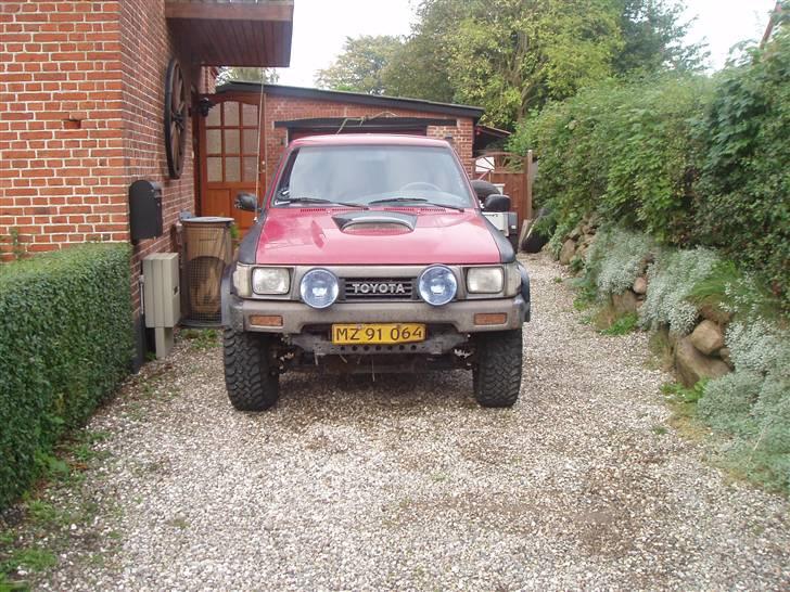 Toyota hilux  ( tilsalg ) billede 1