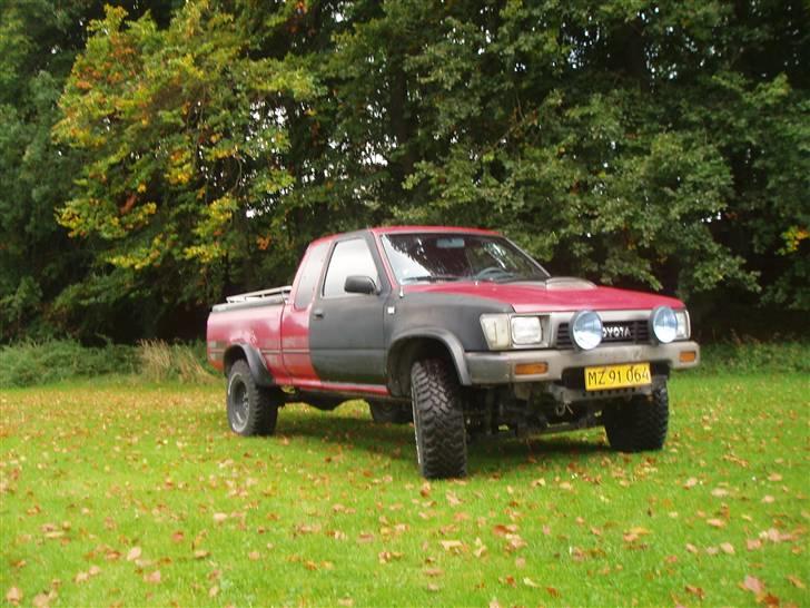 Toyota hilux  ( tilsalg ) billede 3