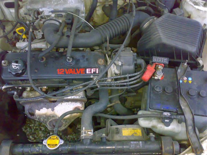 Toyota corolla (Skrotet) billede 11