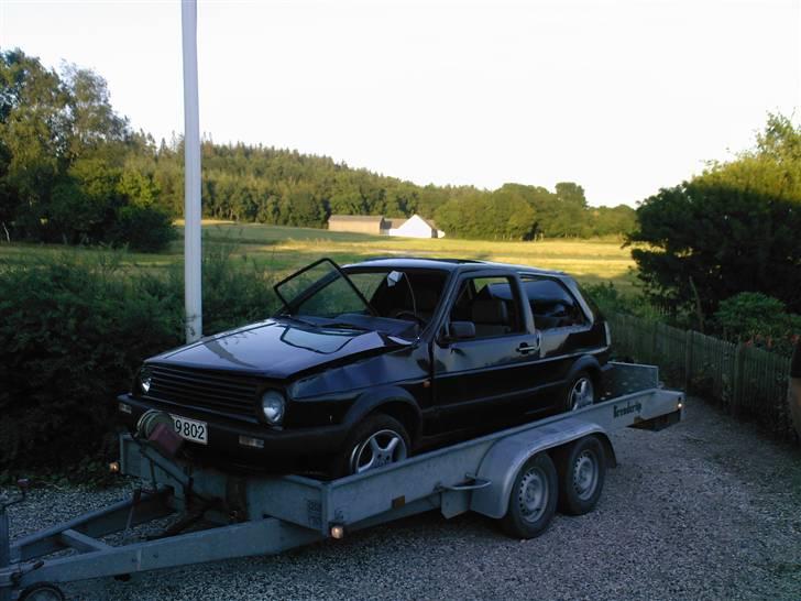 VW Golf II *DØD* - Den røg lige rundt på taget et par gange.... :( billede 10
