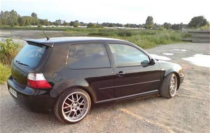 VW Golf 4 1,8 20v SOLGT billede 2