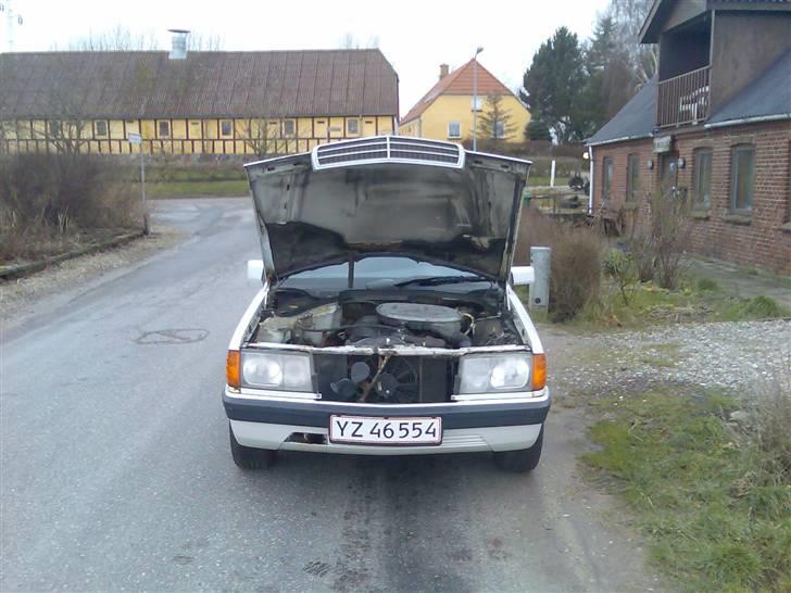 Mercedes Benz 190E 2.0  billede 8