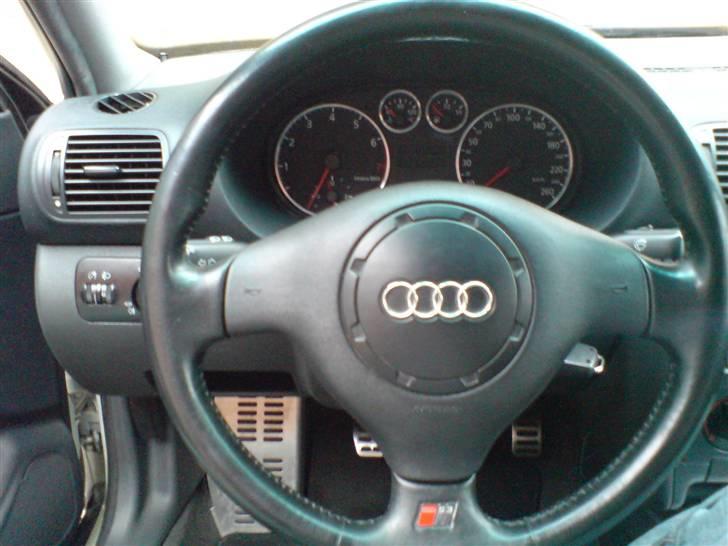 Audi A3 1,8T *SOLGT* billede 16
