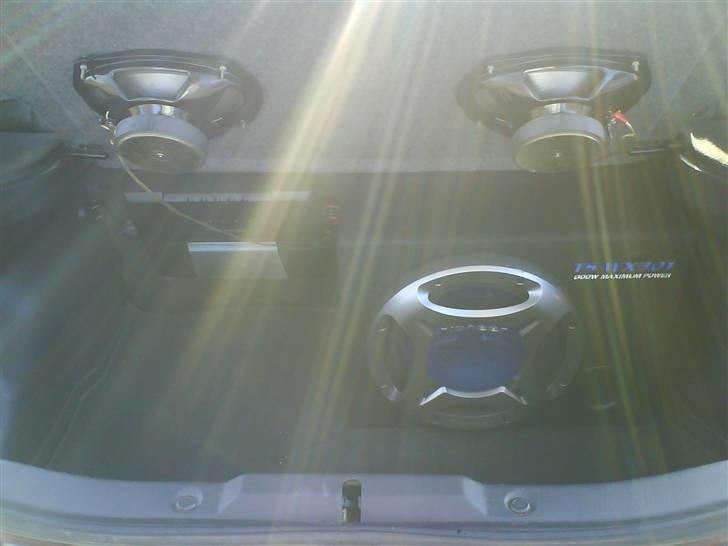 Mazda 323 F billede 6